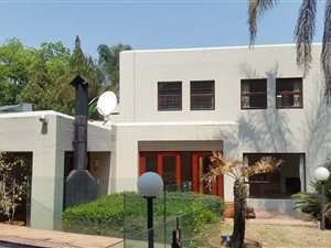 4 Bed House in Craighall
