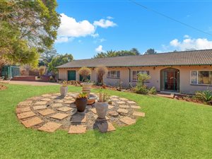 4 Bed House in Helderkruin