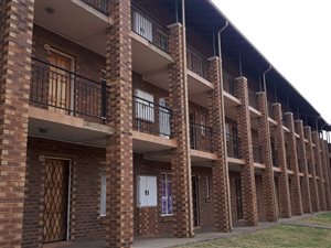 2 Bed Townhouse in Comet