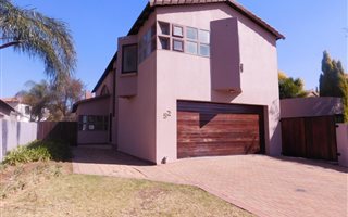 4 Bedroom House in Willow Acres