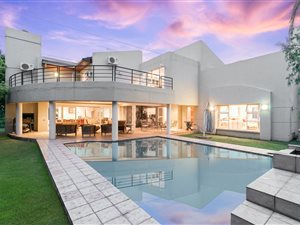 4 Bed House in Dainfern Golf Estate