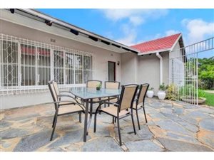 4 Bed House in Wendywood