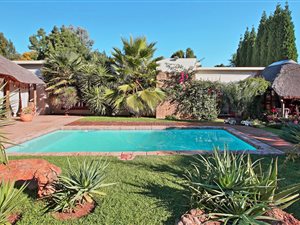 4 Bed House in Beverley Gardens