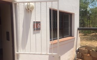 1 Bedroom House in Kosmos