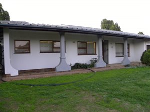 4 Bed House in Malmesbury