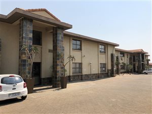 1078 m² Commercial space in Highveld