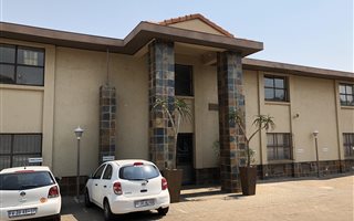 1078 m² Commercial space in Highveld