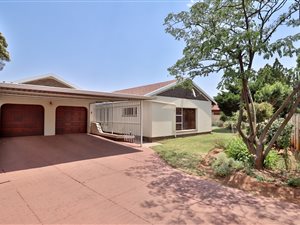 3 Bed House in Mayberry Park