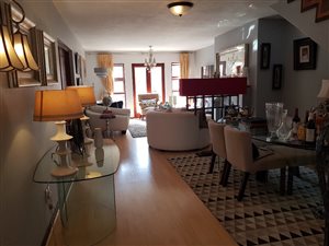 2 Bed Apartment in Dainfern