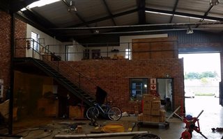 434 m² Industrial space in Bartlett