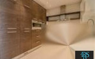 3 Bedroom Apartment in Houghton Estate