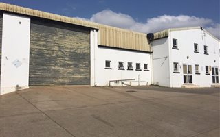 546 m² Industrial space in Shortts Retreat
