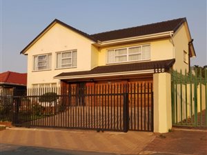 4 Bed House in Triomf