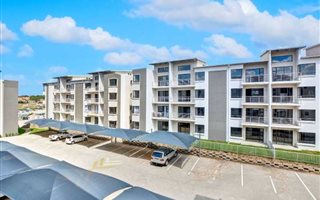 3 Bedroom Apartment in Broadacres