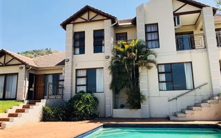 4 Bedroom House in Kosmos Ridge