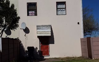 2 Bedroom Townhouse in Kraaifontein Central
