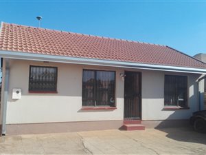 3 Bed House in Katlehong