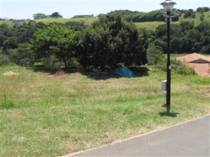883 m² Land available in Shelly Beach
