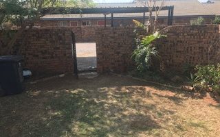2 Bedroom Townhouse in Highveld