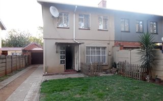 3 Bedroom Duplex in Vanderbijlpark CW