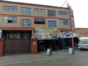 1800 m² Commercial space in Lenasia