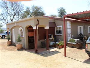 1 ha Smallholding in Kameelfontein and surrounds