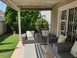 2 Bed Townhouse in Willow Park Manor
