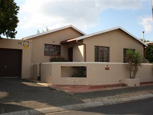 4 Bed House in Bosmont