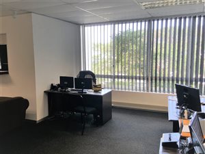 275 m² Commercial space in La Lucia