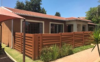 2 Bedroom Townhouse in Weltevreden Park