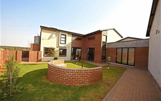 4 Bedroom House in Midstream Ridge Estate