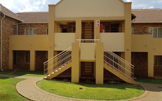 2 Bedroom Townhouse in Boardwalk Villas