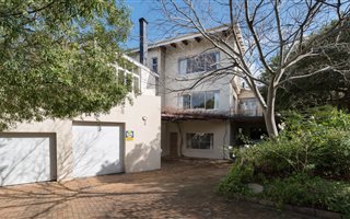 5 Bedroom House in Fairview Heights