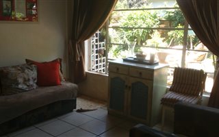 2 Bedroom Garden Cottage in Howick