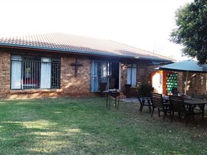2 Bed House in Elarduspark
