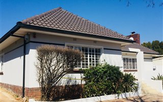 160 m² Commercial space in Greenside