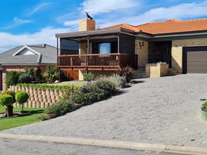 3 Bed House in Reebok