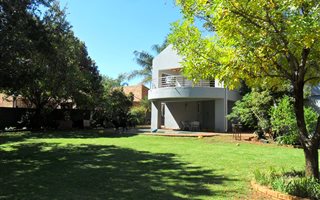 5 Bedroom House in Zwartkop
