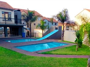 2 Bed Apartment in Hazeldean (Silverlakes Surroundings)
