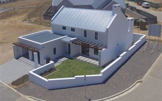 3 Bedroom Townhouse in Graanendal