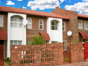2 Bed Townhouse in Garsfontein