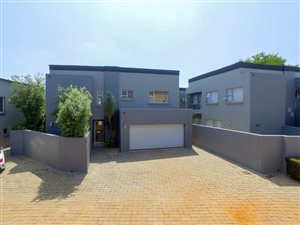 4 Bed Cluster in Bedfordview