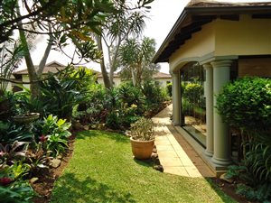 3 Bed Simplex in Le Domaine