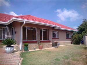 3 Bed House in Flora Park
