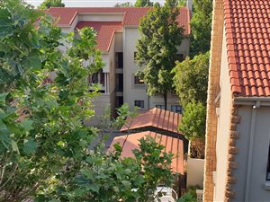 3 Bed Apartment in Lonehill