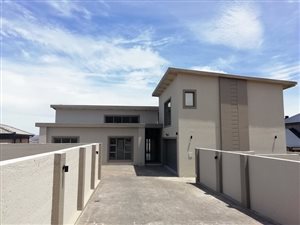 4 Bed House in Monte Christo