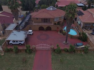6 Bed House in Culemborg Park