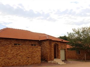 3 Bed Townhouse in Waterval East