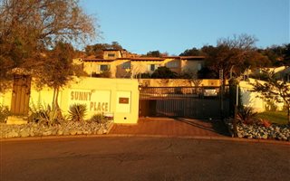 3 Bedroom Apartment in Sunnyrock