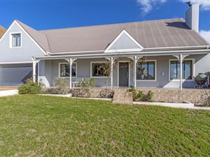 4 Bed House in Steynsrust